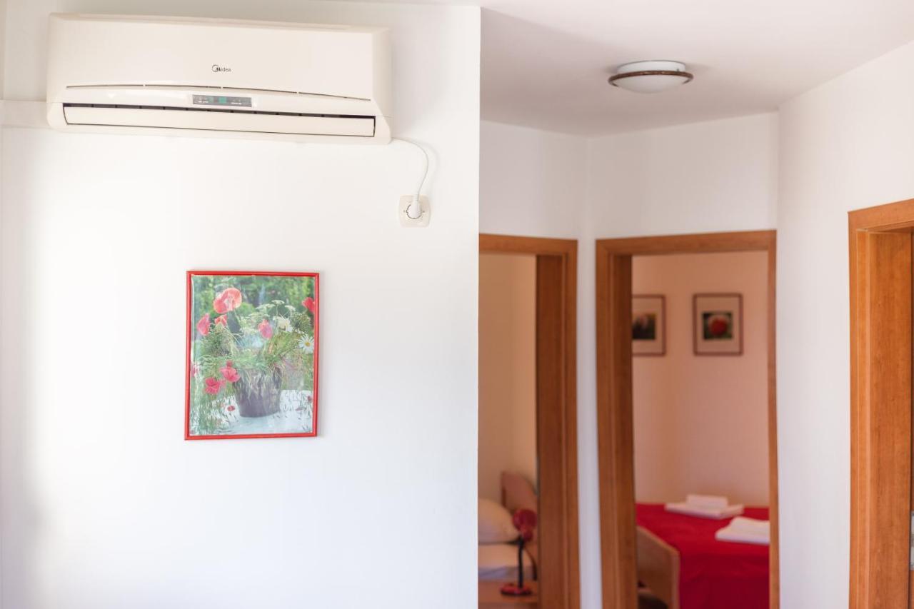 Apartments Lovas Vodice Exterior photo